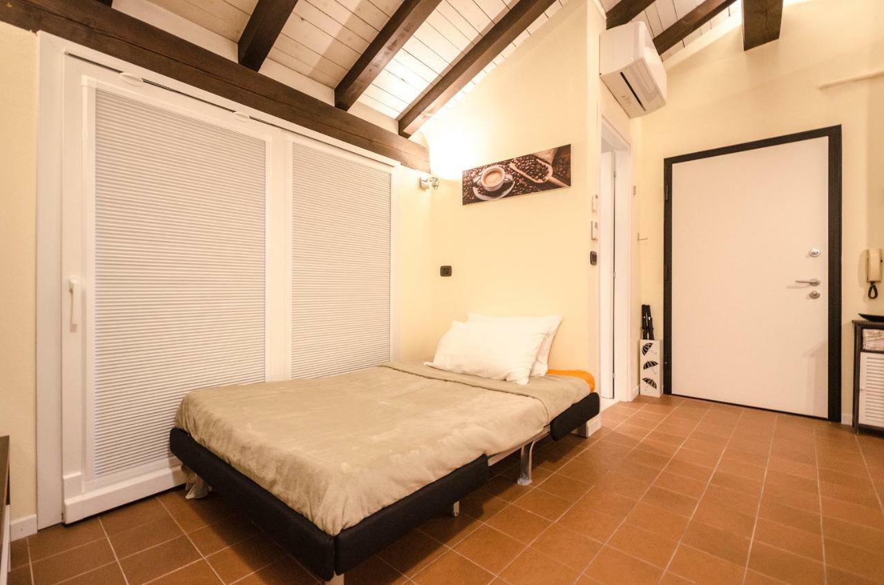 Ca' Di Leo, Private Terrace In Historical Center Apartment Bologna Luaran gambar